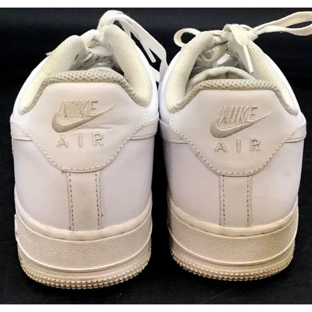 VINTAGE Nike Men's Air Force 1 '07 White Athletic Tennis Shoes - Size 10.5